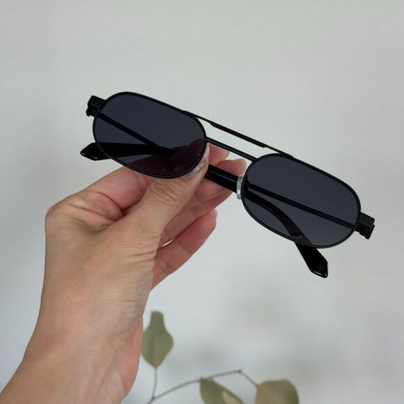Off-White VAIDEN Women Sunglasses Black Grey Oval OERI123 VAIDEN 1007 main image 10